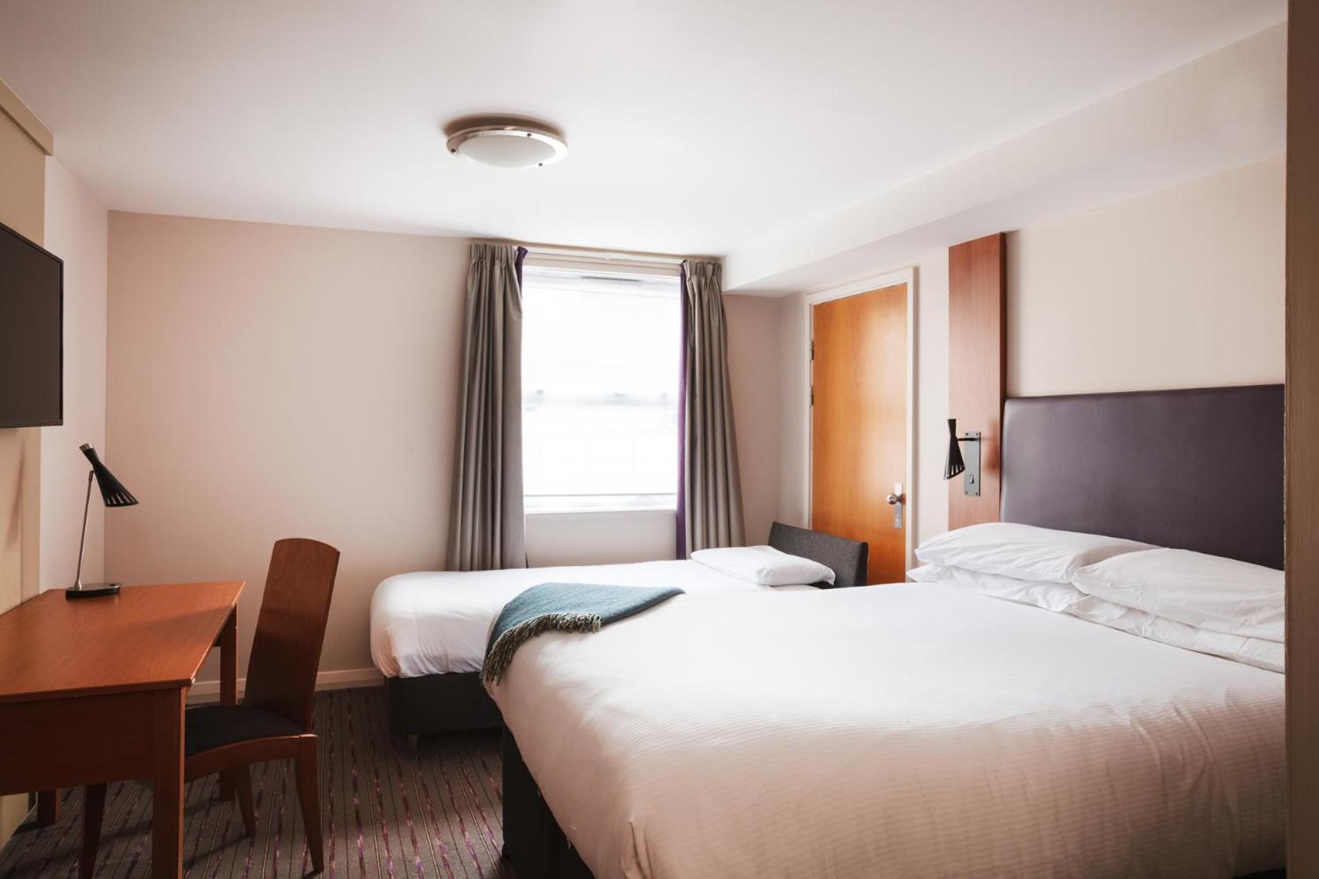 The Highwayman Hotel เชสเตอร์ฟิลด์ ภายนอก รูปภาพ